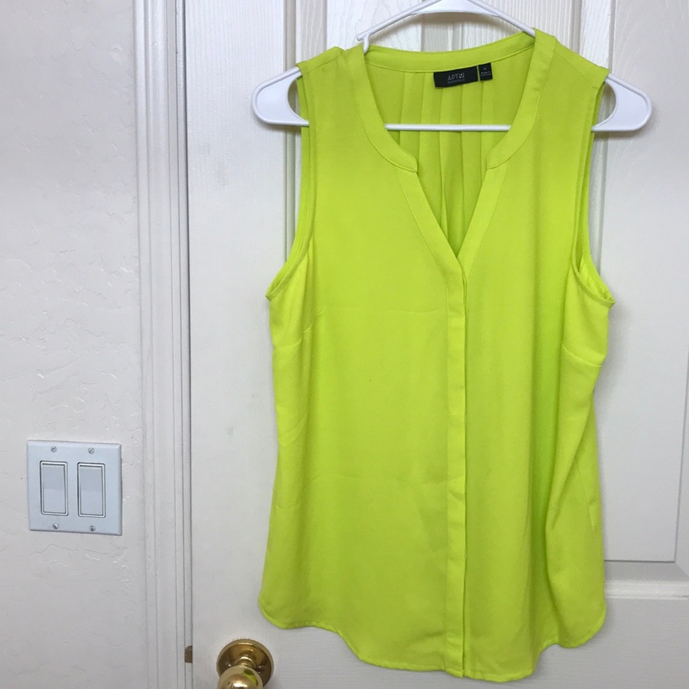 Sleeveless Neon Apt9 Blouse